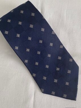 NINA RICCI Classic Navy Blue LUXURY Silk Tie